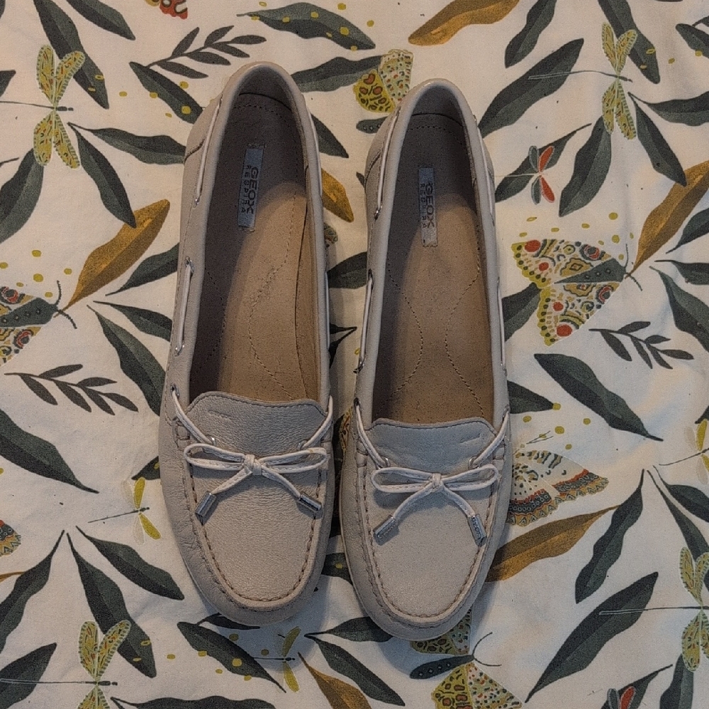 Geox Women's Light Gray Loafers